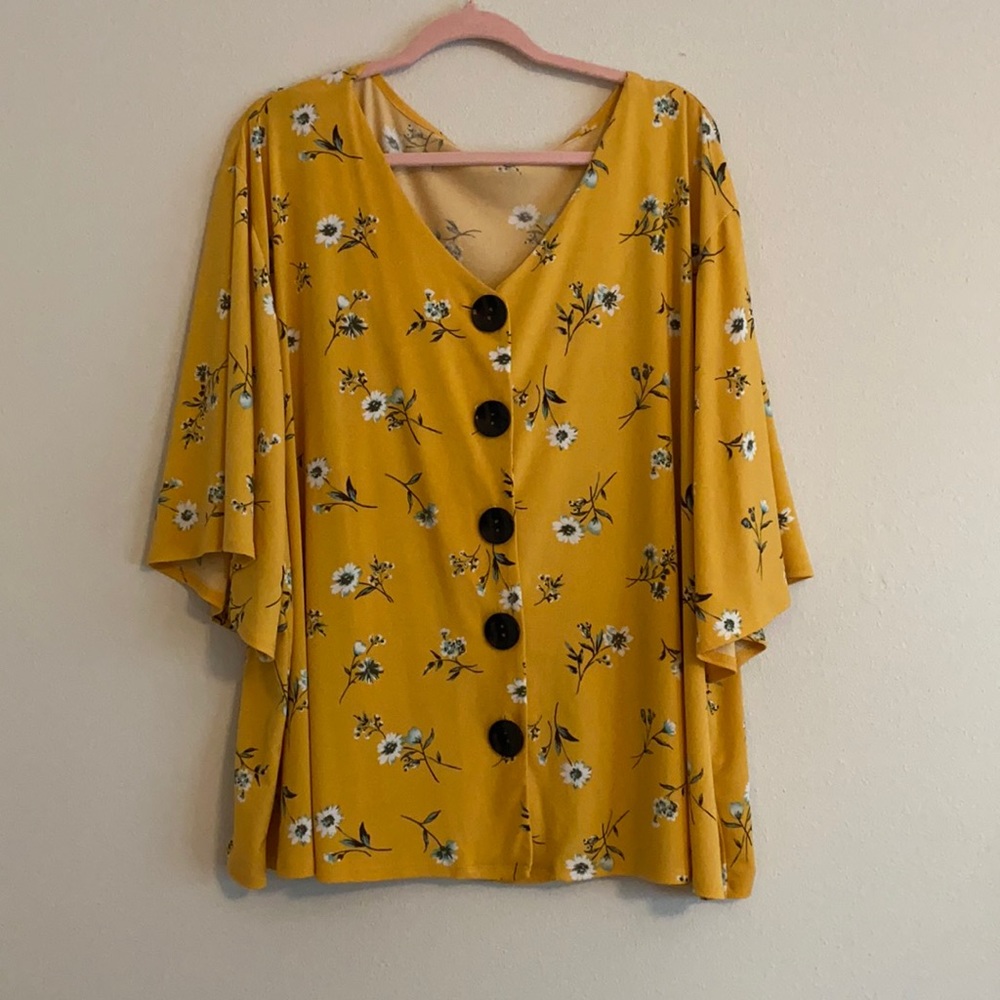 Avenue Yellow Floral Flowy Top